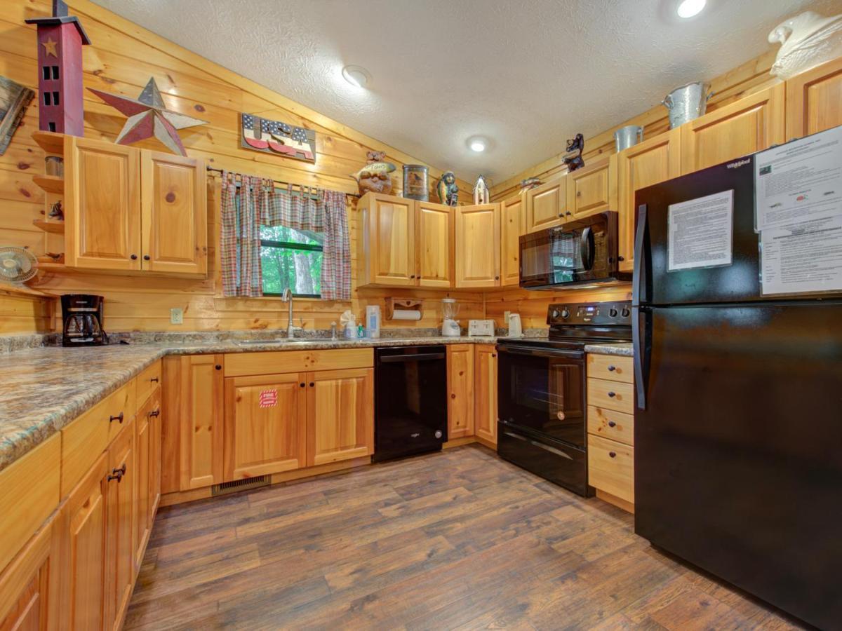 Great Expectations, 3 Bedrooms, Fireplace, Pool Table, Hot Tub, Sleeps 10 Гетлинбург Екстериор снимка