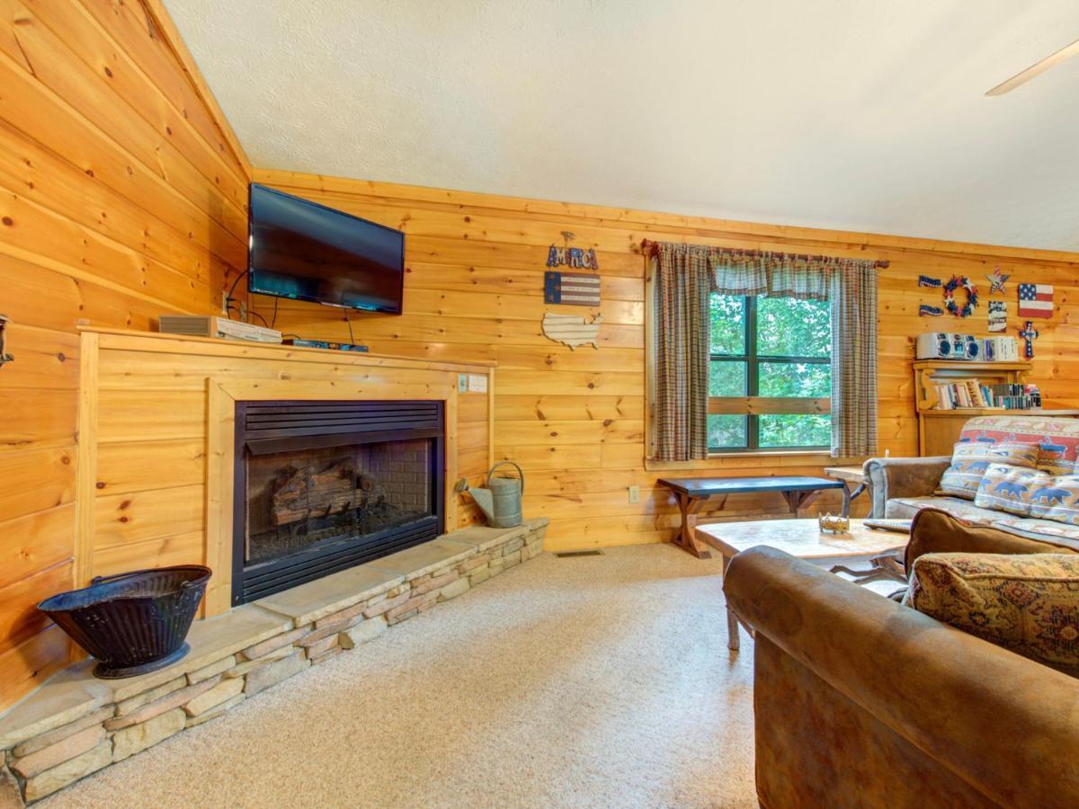 Great Expectations, 3 Bedrooms, Fireplace, Pool Table, Hot Tub, Sleeps 10 Гетлинбург Екстериор снимка