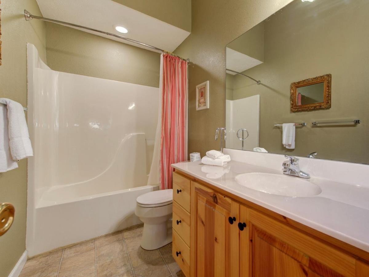 Great Expectations, 3 Bedrooms, Fireplace, Pool Table, Hot Tub, Sleeps 10 Гетлинбург Екстериор снимка