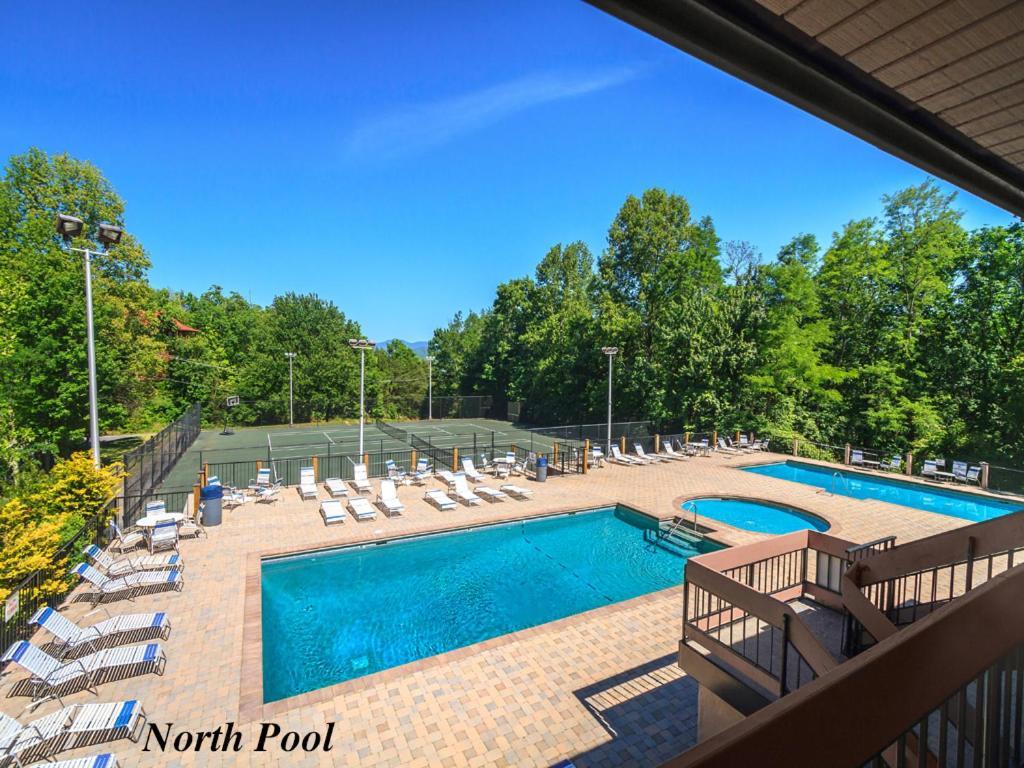 Great Expectations, 3 Bedrooms, Fireplace, Pool Table, Hot Tub, Sleeps 10 Гетлинбург Екстериор снимка